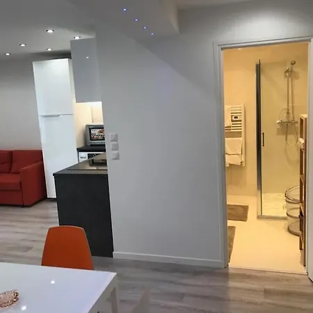 Croisette Immo Beau 3 Chambres Face Palais アパート